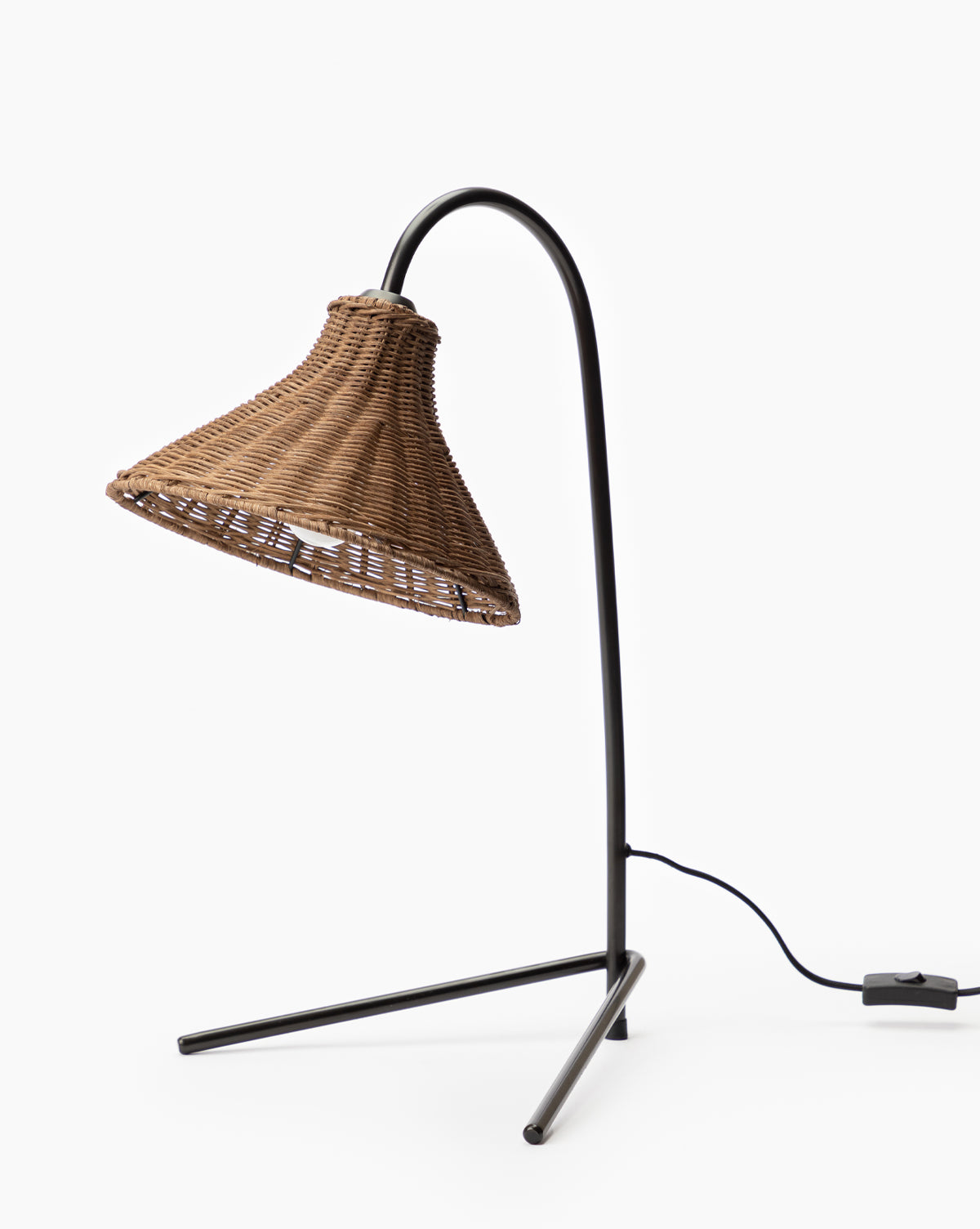 Makerspalm, Johanson Woven Table Lamp