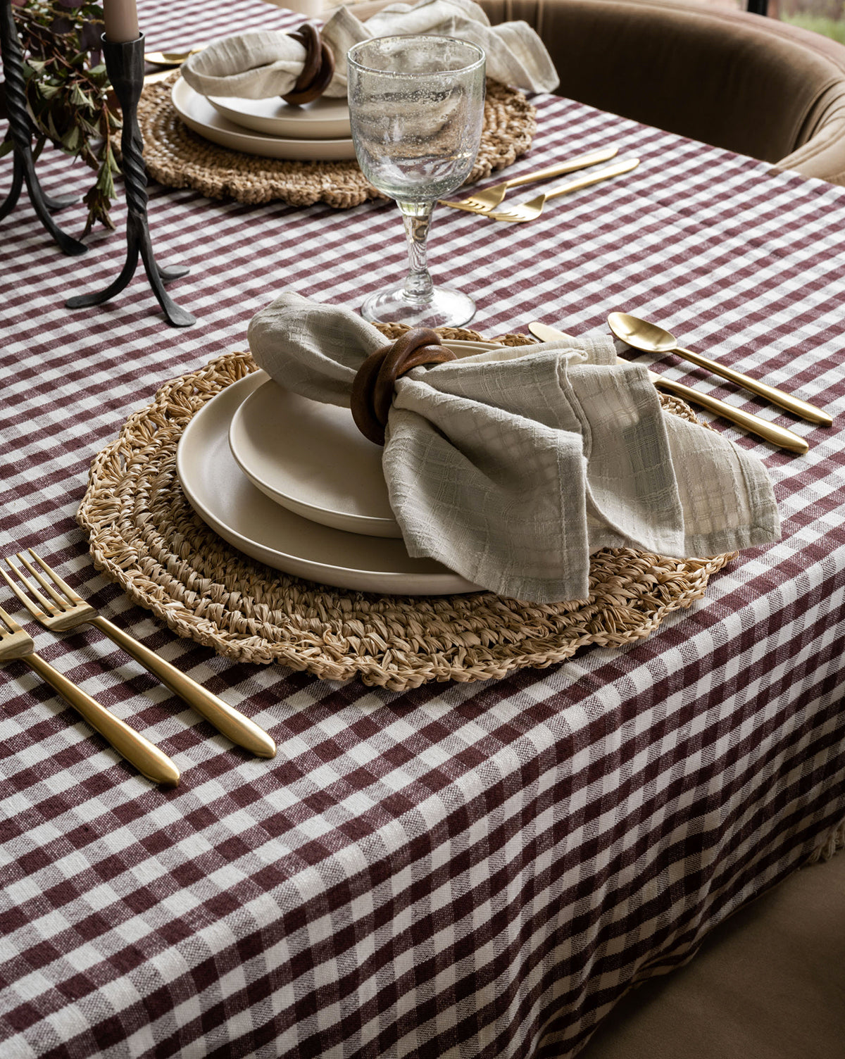 Vini Exports, Nevelyn Fringed Tablecloth