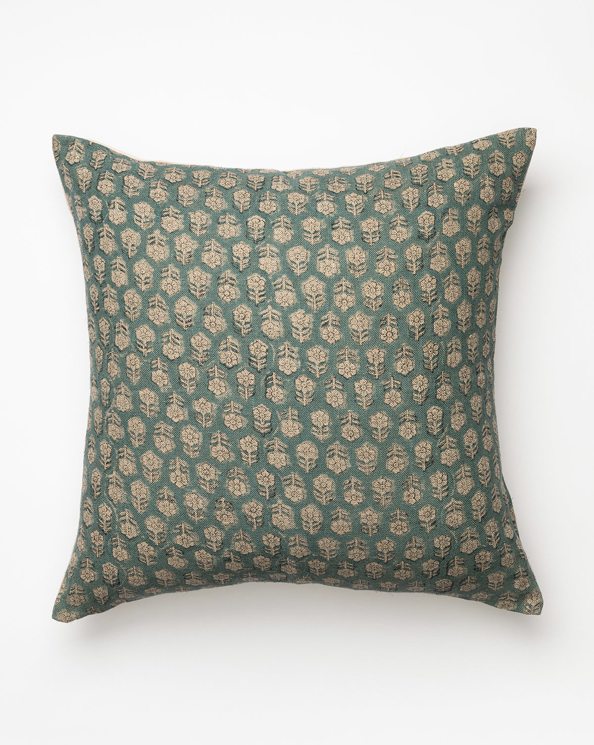 Filling Spaces, Perla Pillow Cover